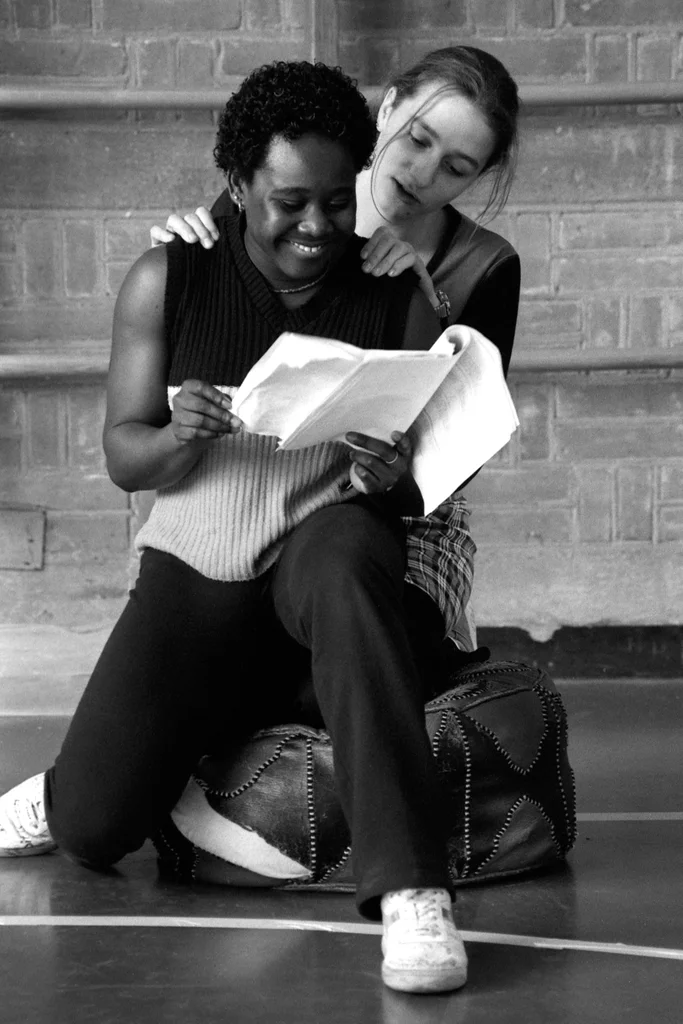 Linked image (Lot_Jongerentheater Artisjok Nultwintig_Willem-Jan Hoekstra_1