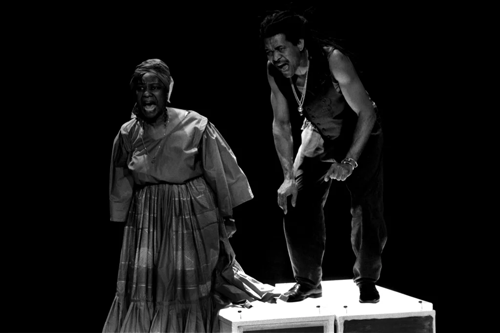 Linked image (Dobru Collection_Cosmic Illusion Productions_Felix de Rooy_4