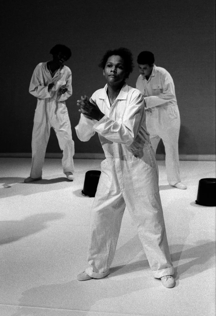 Linked image (Nummers_Theatergroep Artisjok Nultwintig_Nita Liem_16