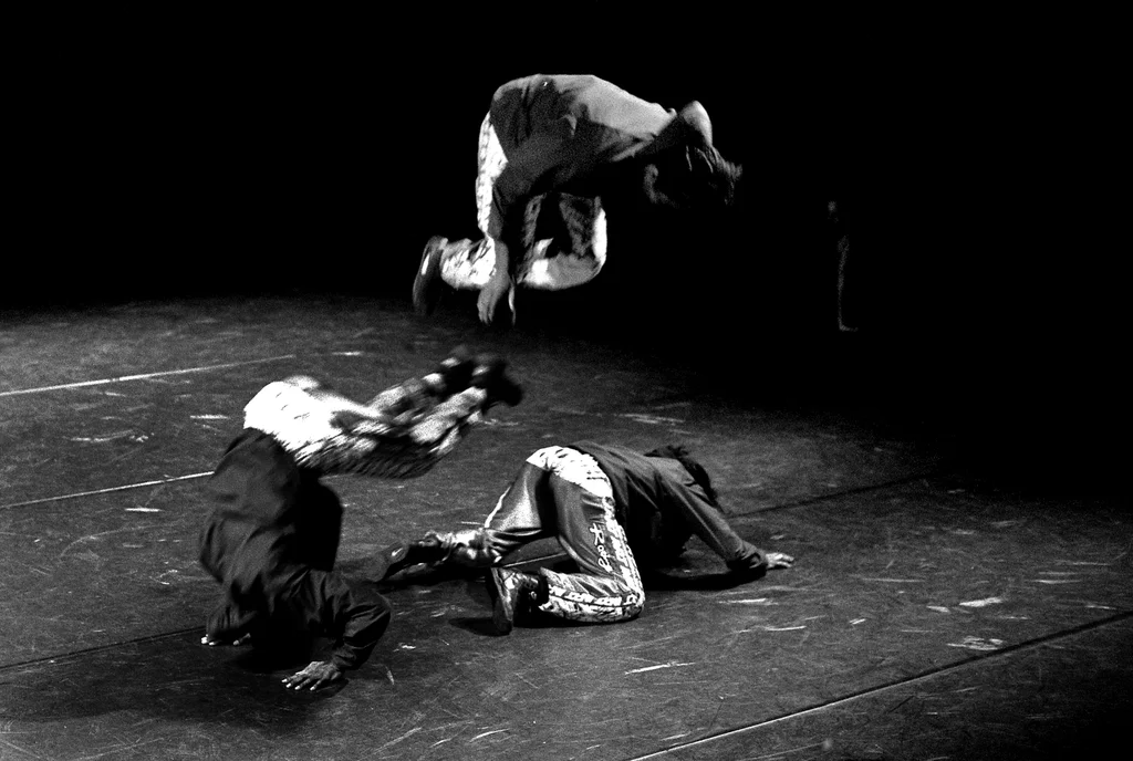 Linked image (Benefiet_Theatergroep Artisjok Nultwintig_Spelers_9