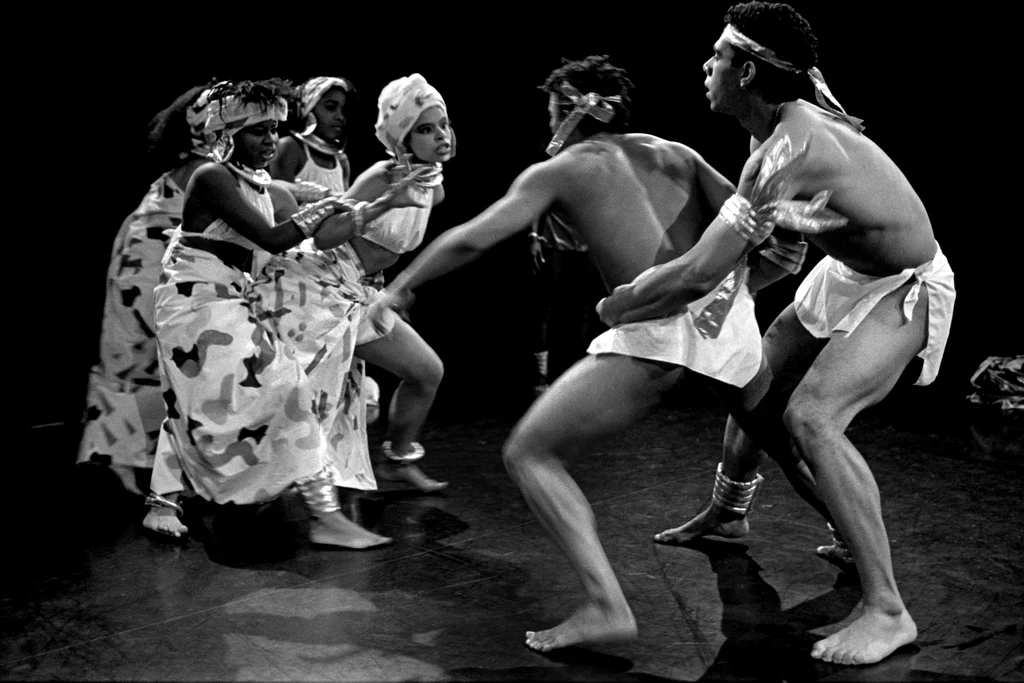 Linked image (Ytiq_Cosmic Illusion Productios_Patrick Muller_15