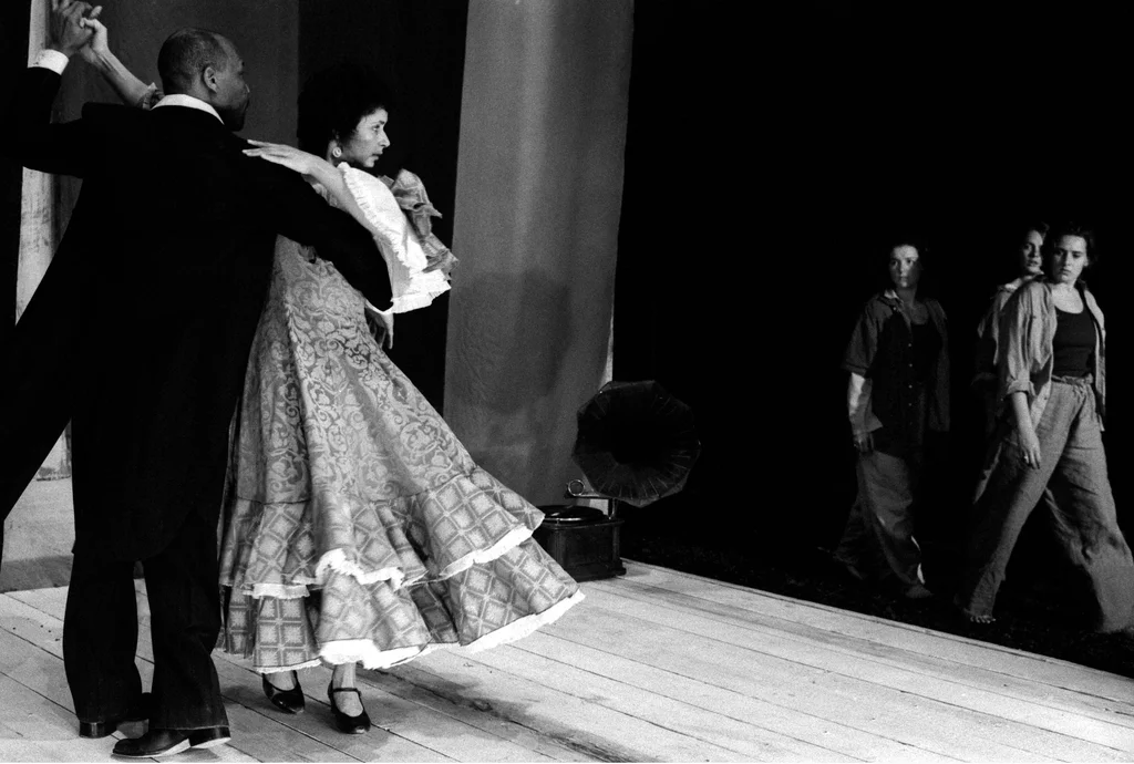 Linked image (!Ay Carmela!_De Nieuw Amsterdam_Nilo Berrocal Vargas_4