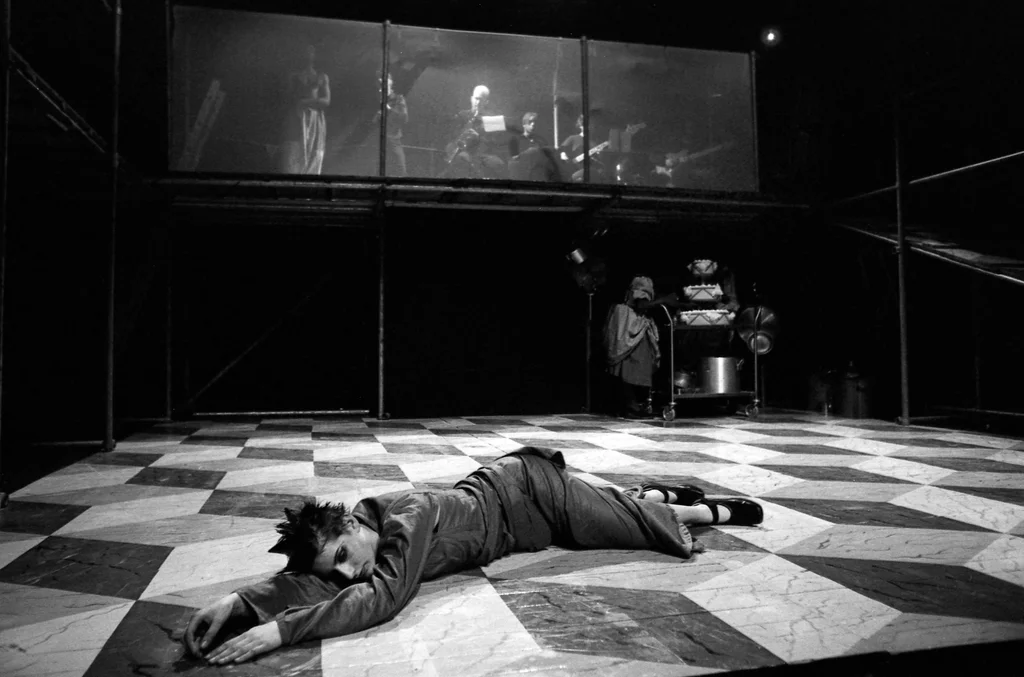 Linked image (Ban_Jongerentheater Artisjok Nultwintig_Willem-Jan Hoekstra_10