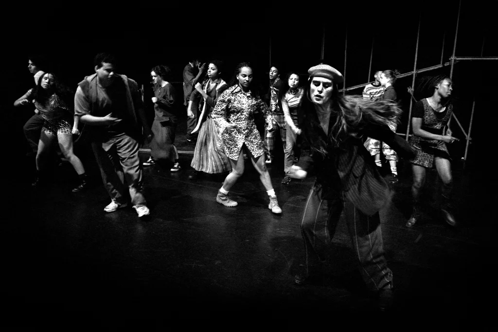 Linked image (Bloedlink_Theatergroep Artisjok Nultwintig_David Greaves_20