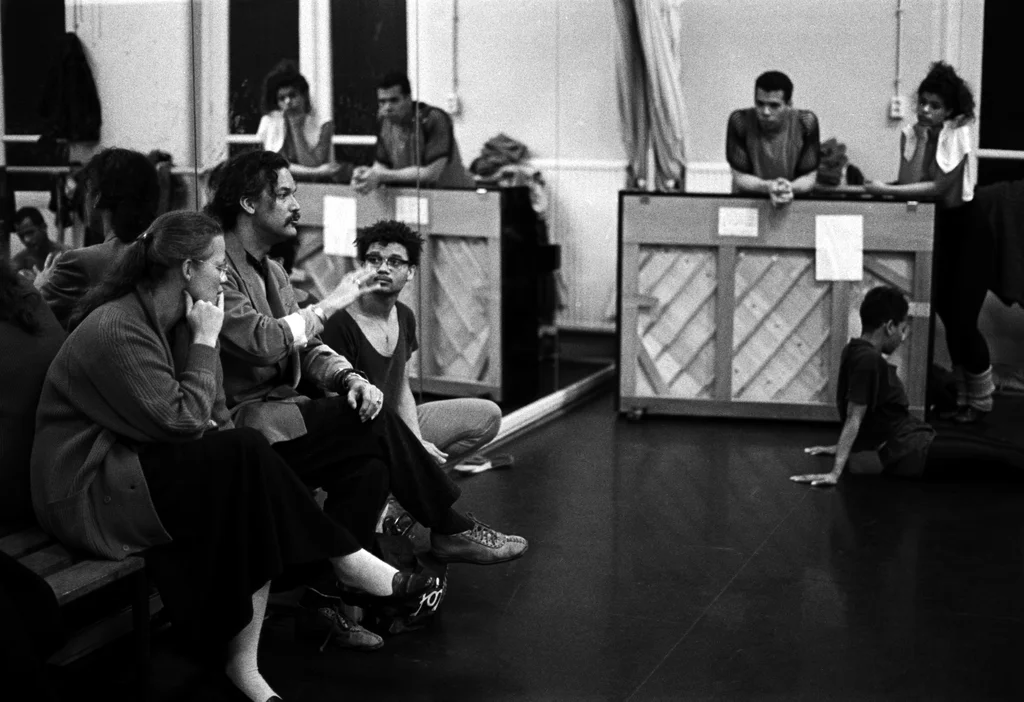 Linked image (Ytiq_Cosmic Illusion Productios_Patrick Muller_2