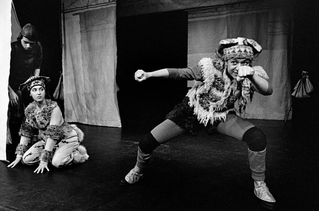 Linked image (Jonge honden_Theatergroep Pruim_Silvia Andringa_2