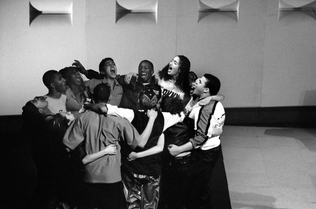 Linked image (Raptrap_Jongerentheater Artisjok Nultwintig_Nita Liem en Harm van Geel_9