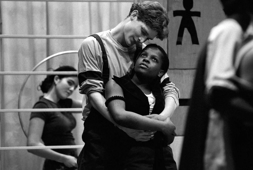 Linked image (Onder de duim_Jongerentheater Artisjok Nultwintig_David Greaves_1