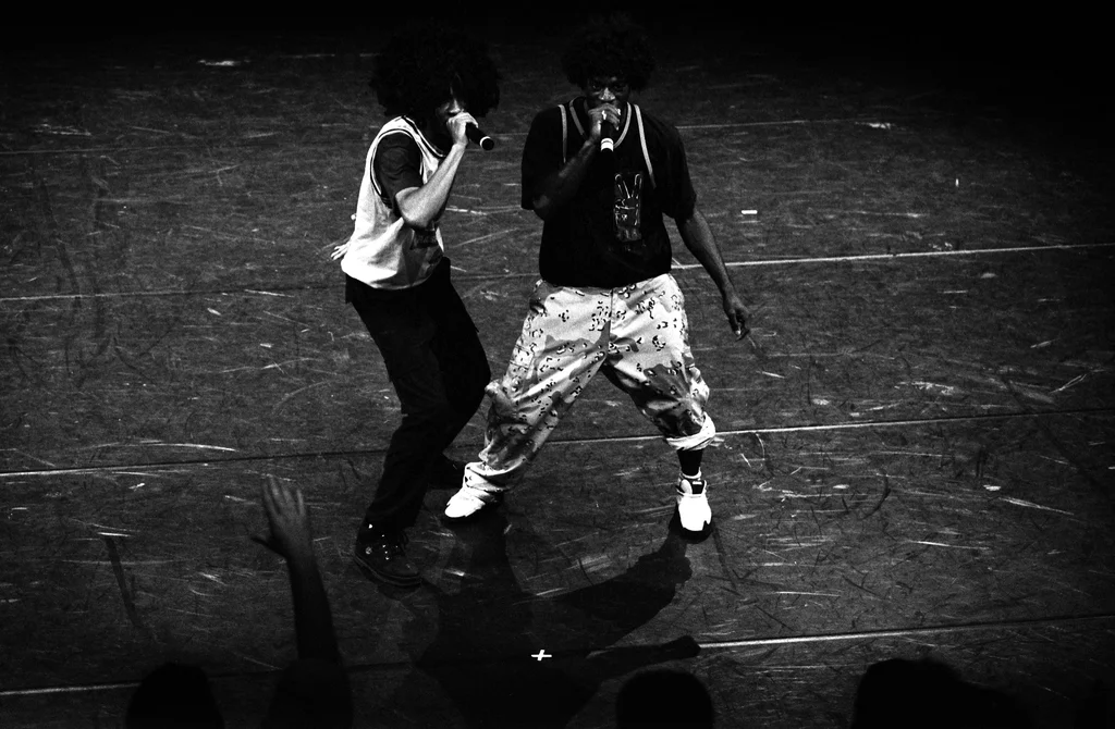 Linked image (Benefiet_Theatergroep Artisjok Nultwintig_Spelers_2