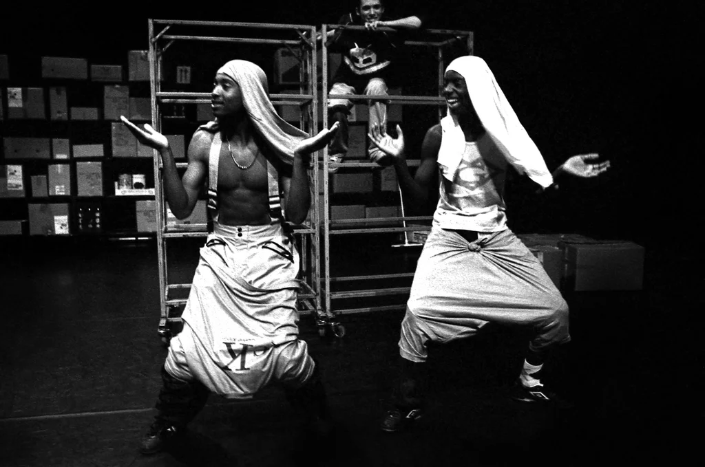 Linked image (Semilla_Theatergroep Artisjok Nultwintig_Nita Liem_16