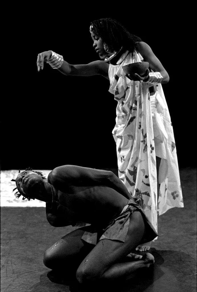 Linked image (Ytiq_Cosmic Illusion Productios_Patrick Muller_13