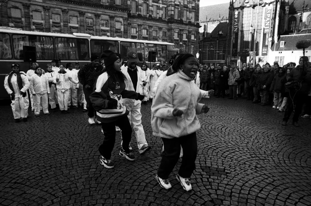 Linked image (Plein Stepping_Jongerentheater Artisjok Nultwintig_Nita Liem_6