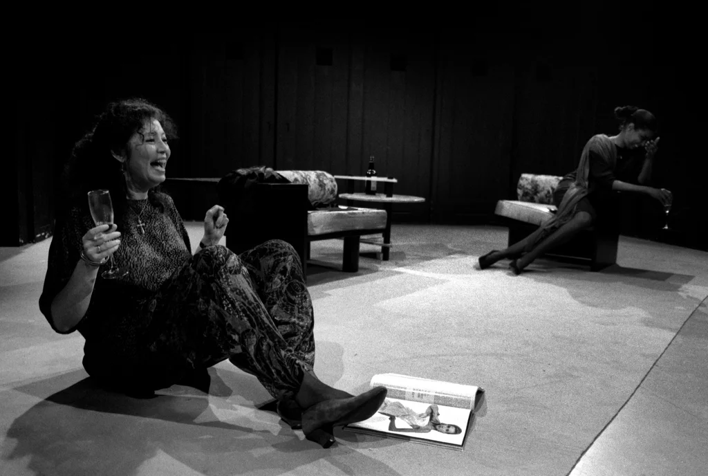 Linked image (Littekens Nasmaak_Cosmic Illusion Productions_John Leerdam_4