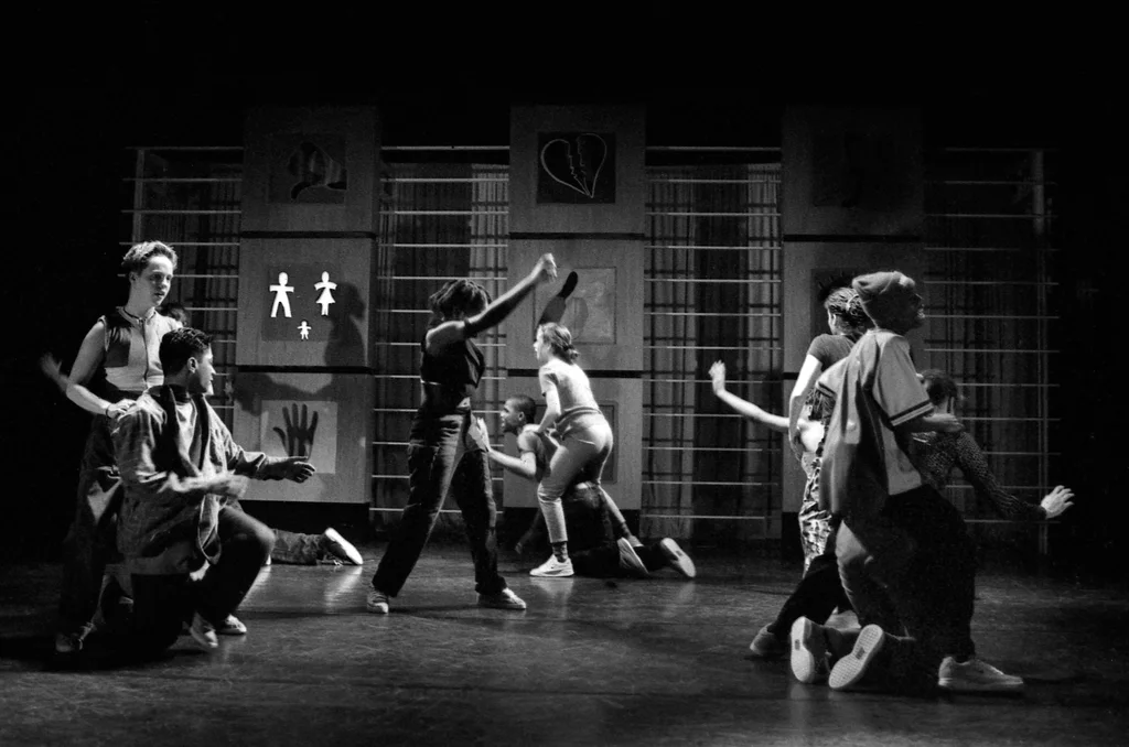 Linked image (Onder de duim_Jongerentheater Artisjok Nultwintig_David Greaves_9