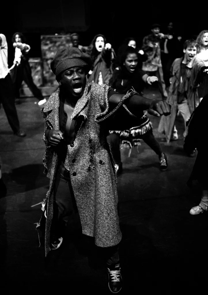 Linked image (Beggar_s Carnival_Jongerentheater Artisjok Nultwintig_David Greaves_5