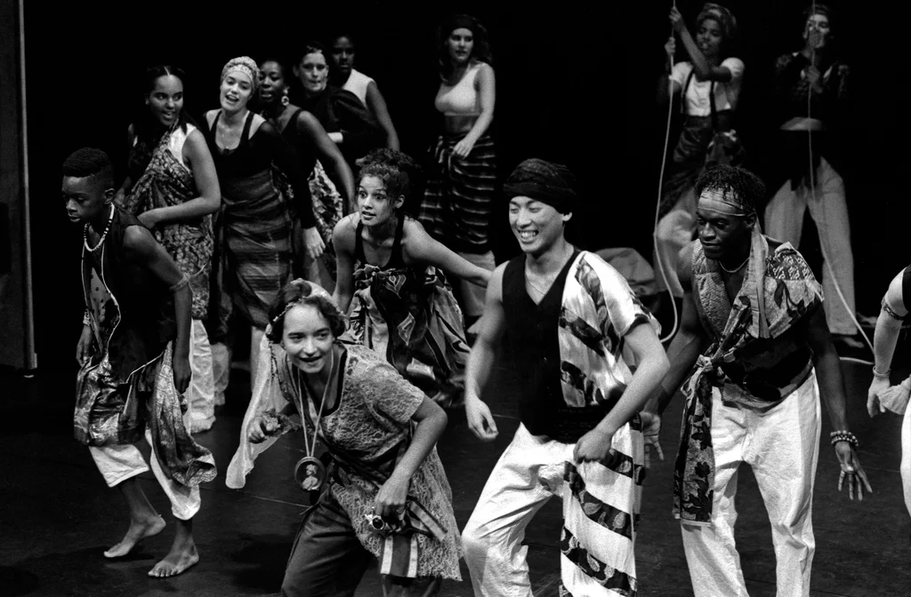 Linked image (Quest_Jongerentheater Artisjok Nultwintig_David Greaves en Nita Liem_4