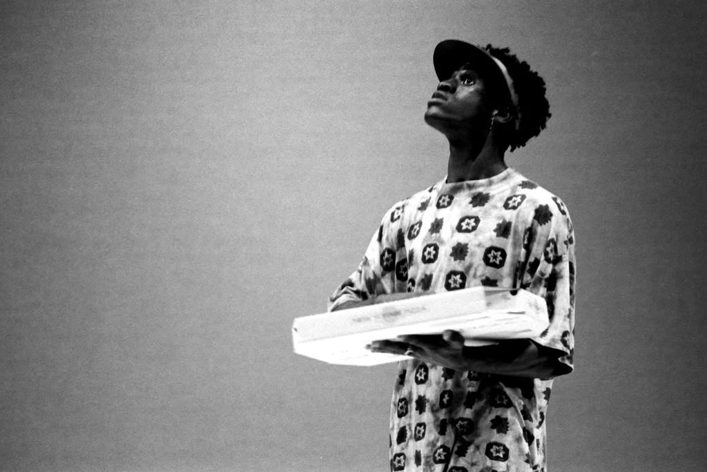 Linked image (Nummers_Theatergroep Artisjok Nultwintig_Nita Liem_9