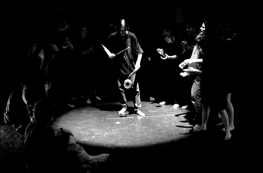 Linked image (De Stad_Jongerentheater Artisjok Nultwintig_David Greaves_15