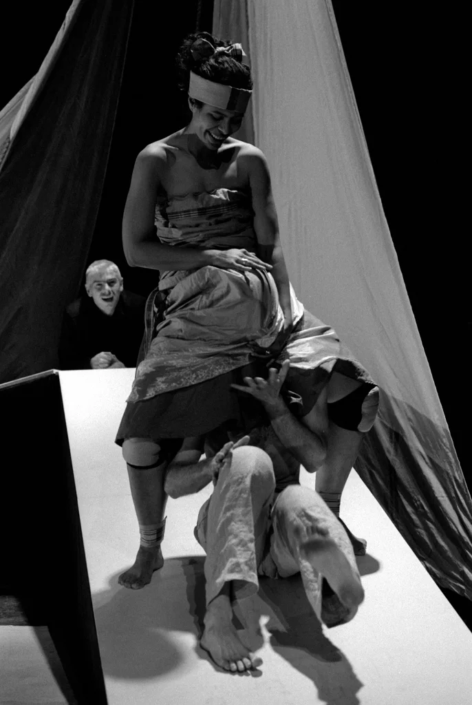 Linked image (John en Joanna_De Nieuw Amsterdam_Alida Neslo_5