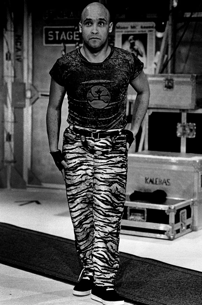 Linked image (MC Anansi_Stichting Kalebas Produkties___10