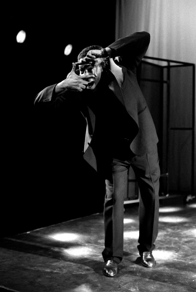 Linked image (O.J. Othello_Cosmic_John Leerdam_3