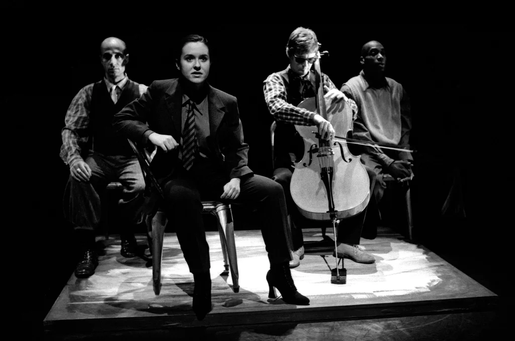 Linked image (Mensenlandschappen_De Nieuw Amsterdam_Carl Ridders_14