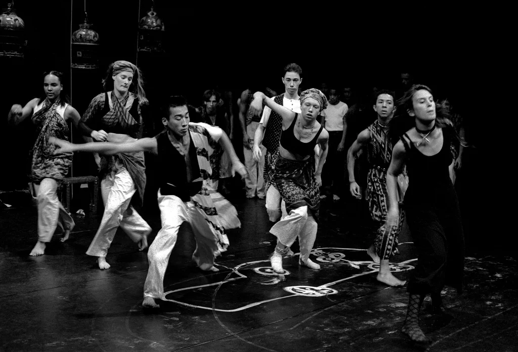 Linked image (Quest_Jongerentheater Artisjok Nultwintig_David Greaves en Nita Liem_8