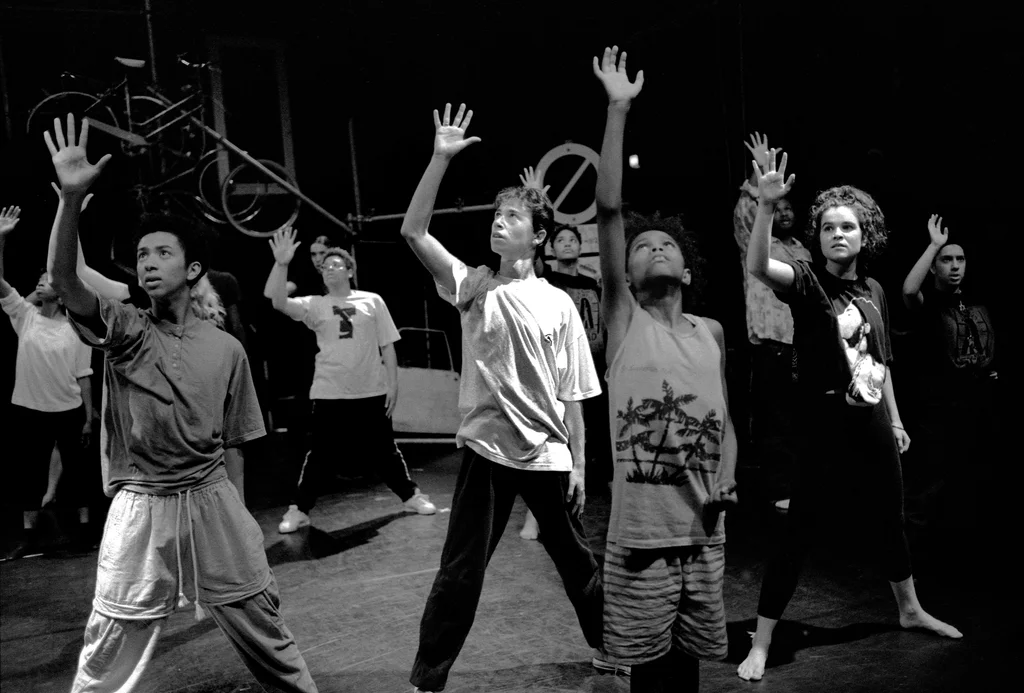 Linked image (De Stad_Jongerentheater Artisjok Nultwintig_David Greaves_10