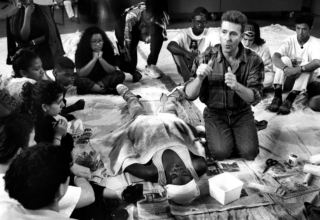 Linked image (Beggar_s Carnival_Jongerentheater Artisjok Nultwintig_David Greaves_19