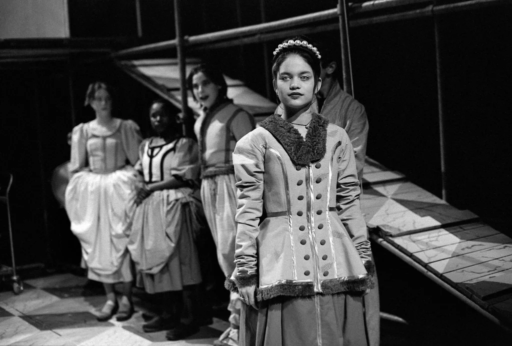 Linked image (Ban_Jongerentheater Artisjok Nultwintig_Willem-Jan Hoekstra_7