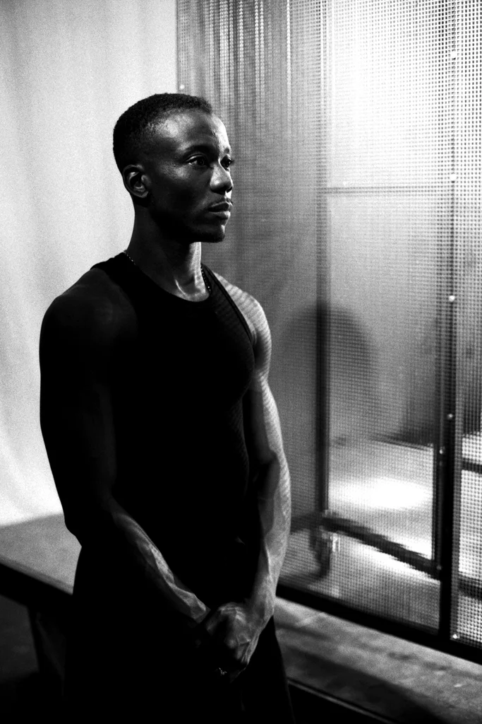 Linked image (O.J. Othello_Cosmic_John Leerdam_5