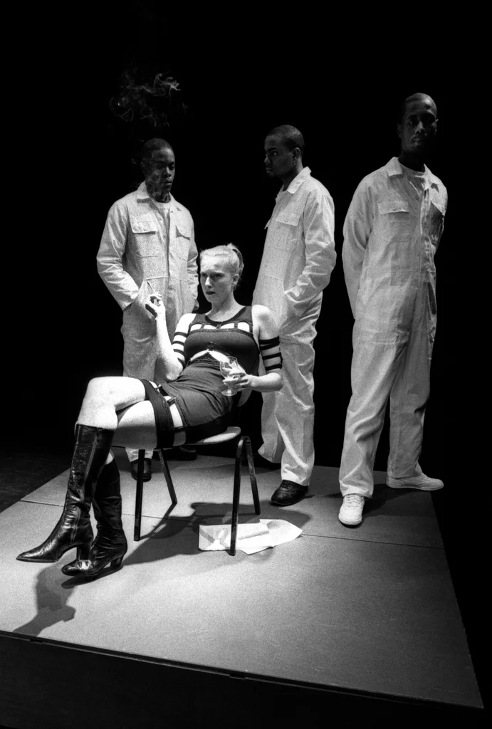 Linked image (De aap, zijn bruid en het systeem_Cosmic_Guilly Koster_5