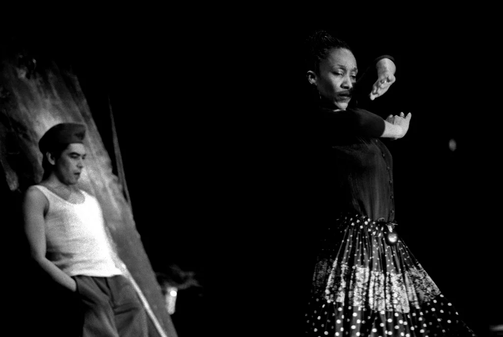 Linked image (Carmen 1936_De Nieuw Amsterdam en Torka-T_Robert Siân_4