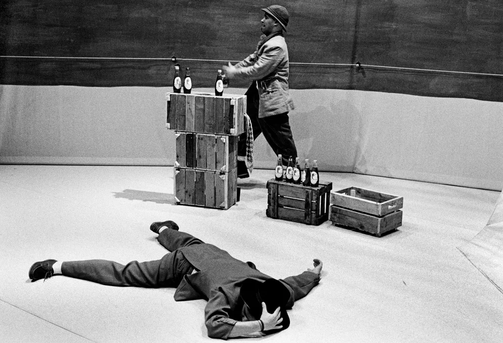 Linked image (Kadushi en DE Windt_Theatergroep Pruim_Marianne Seine_9