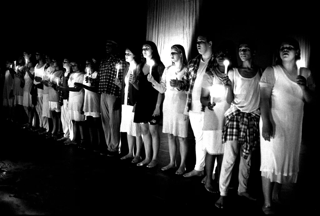 Linked image (Antigone_Jongerentheater Artisjok Nultwintig_John Leerdam_4