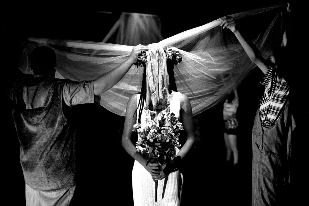 Linked image (Bloedlink_Theatergroep Artisjok Nultwintig_David Greaves_23