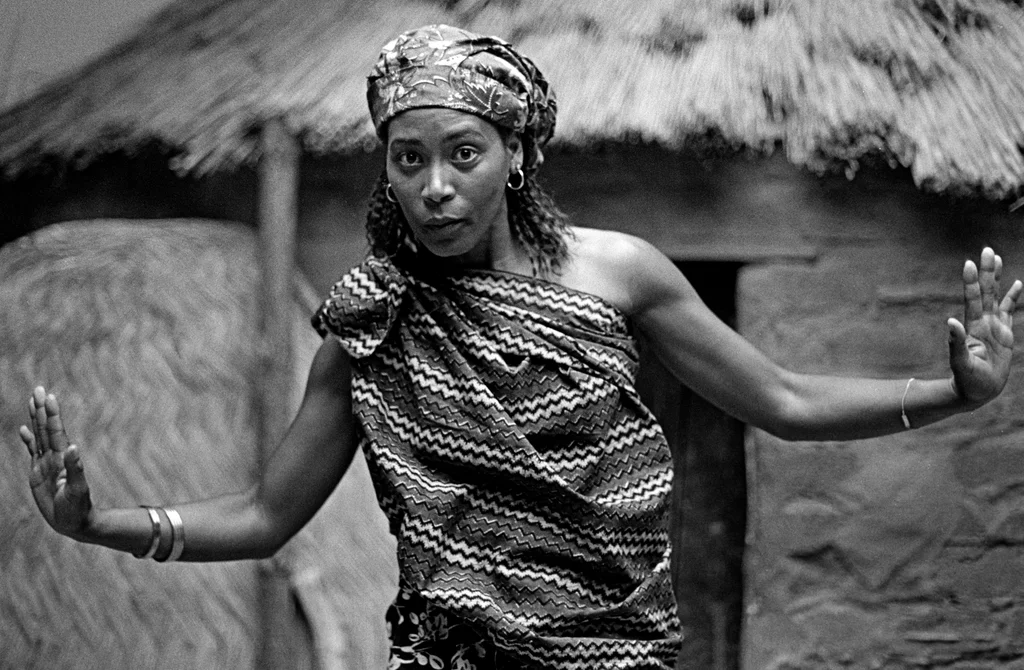 Linked image (Afrikaanse spinsels_Theatergroep Pruim_Hassan Gnaoui2