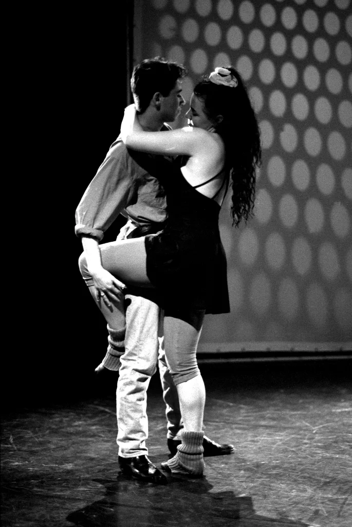 Linked image (Rubber_Jongerentheater Artisjok Nultwintig_David Greaves en Nita Liem_4