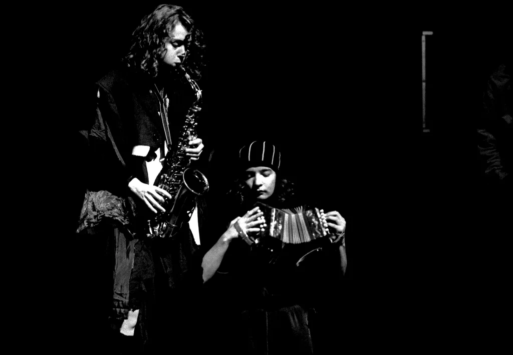 Linked image (Beggar_s Carnival_Jongerentheater Artisjok Nultwintig_David Greaves_1