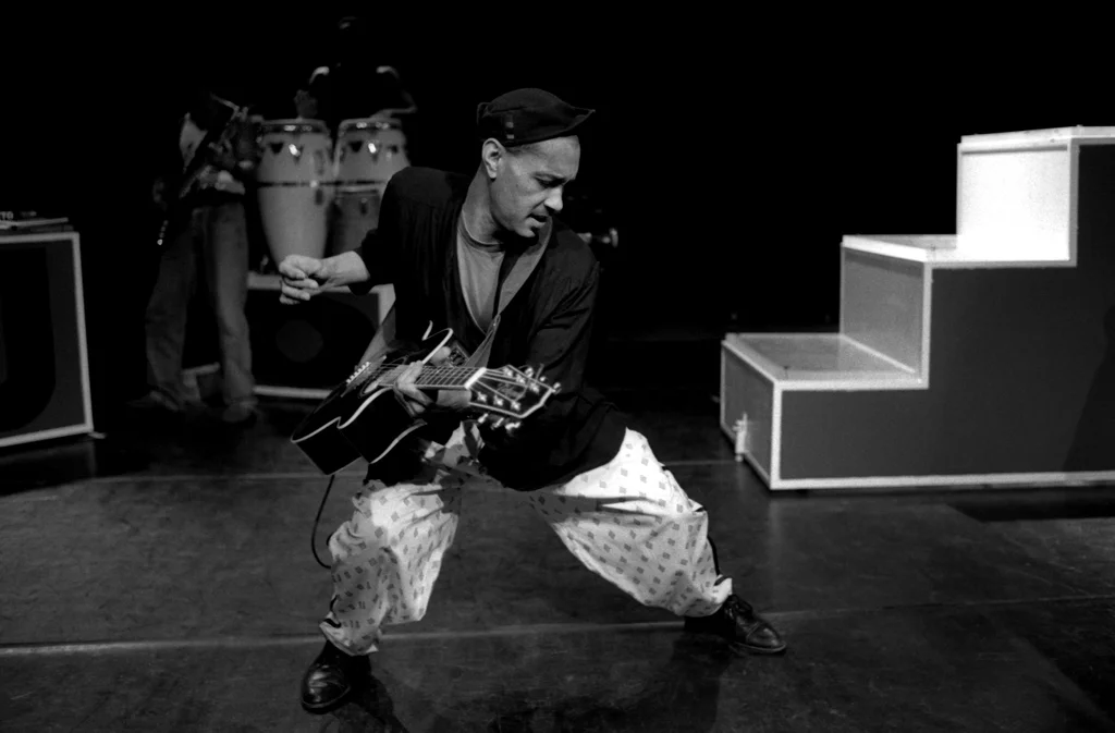 Linked image (Dobru Collection_Cosmic Illusion Productions_Felix de Rooy_7