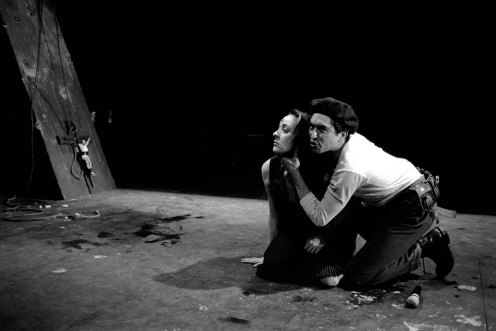 Linked image (Carmen 1936_De Nieuw Amsterdam en Torka-T_Robert Siân_15