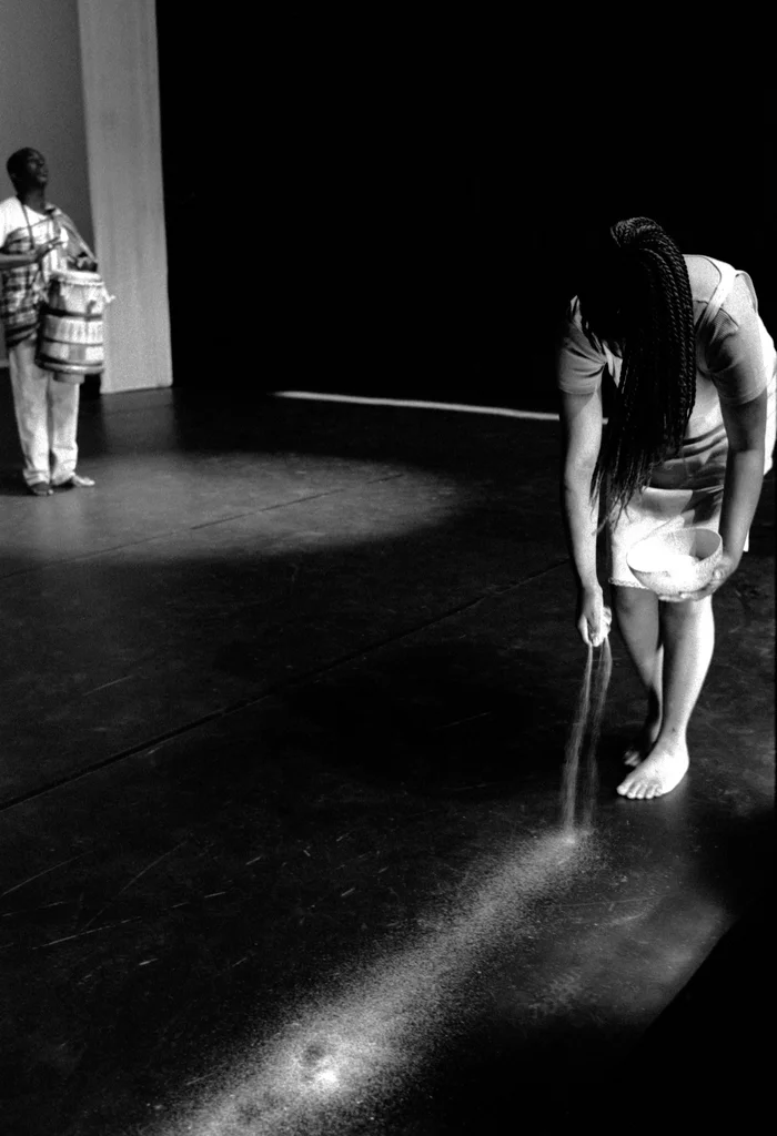 Linked image (Antigone_Jongerentheater Artisjok Nultwintig_John Leerdam_14