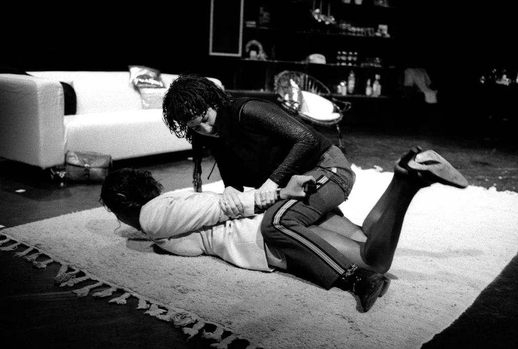 Linked image (Familie Samuels_Cosmic_Celil Toksöz_8