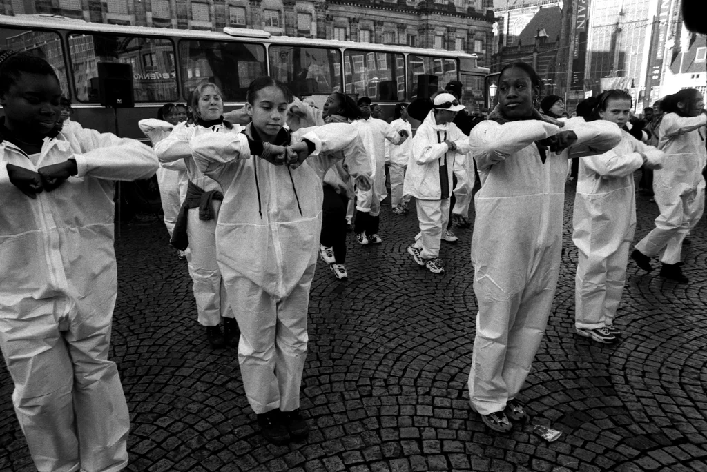 Linked image (Plein Stepping_Jongerentheater Artisjok Nultwintig_Nita Liem_10