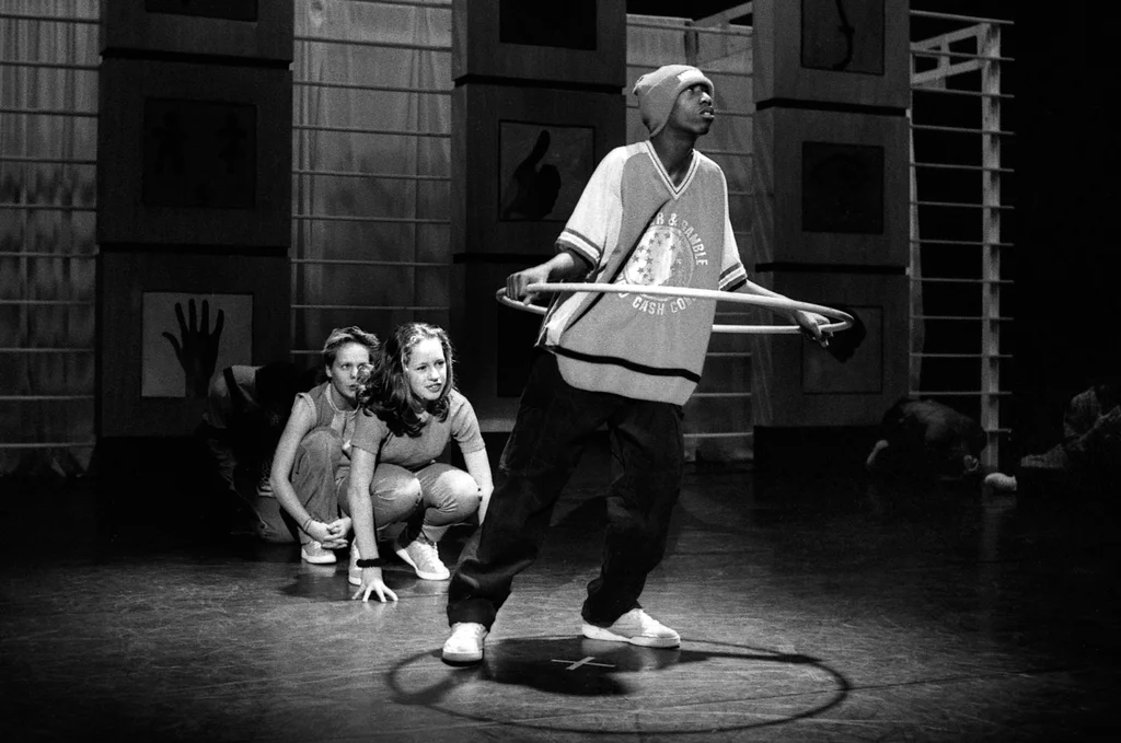 Linked image (Onder de duim_Jongerentheater Artisjok Nultwintig_David Greaves_4