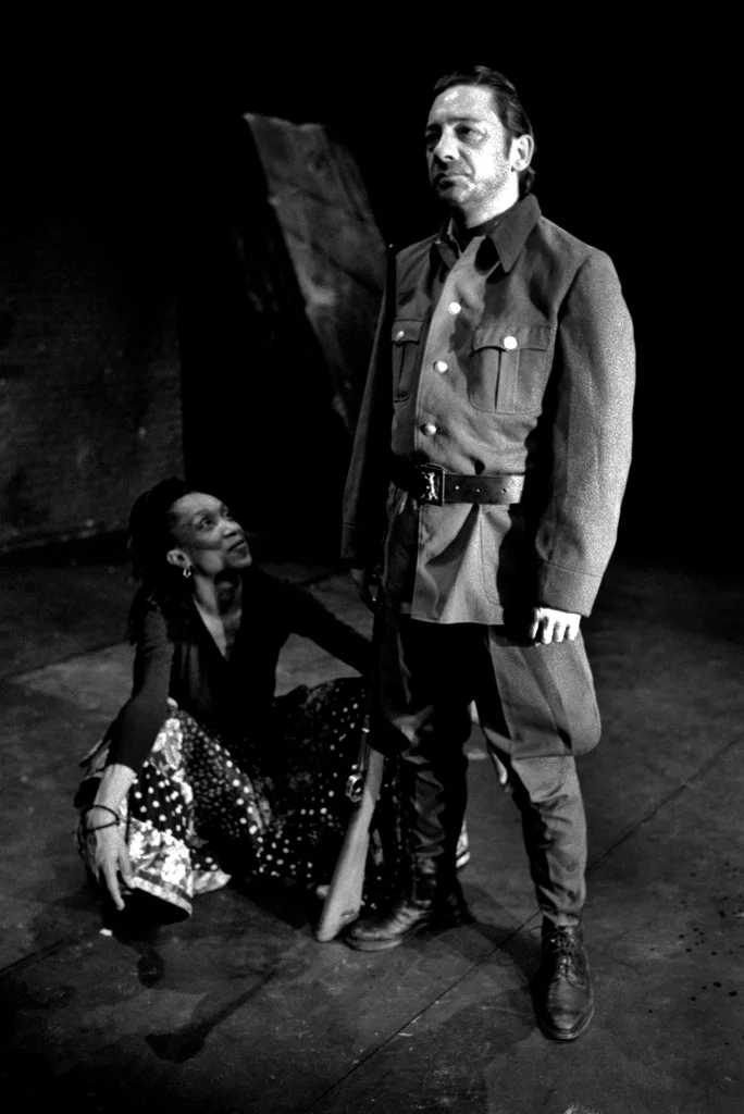 Linked image (Carmen 1936_De Nieuw Amsterdam en Torka-T_Robert Siân_12