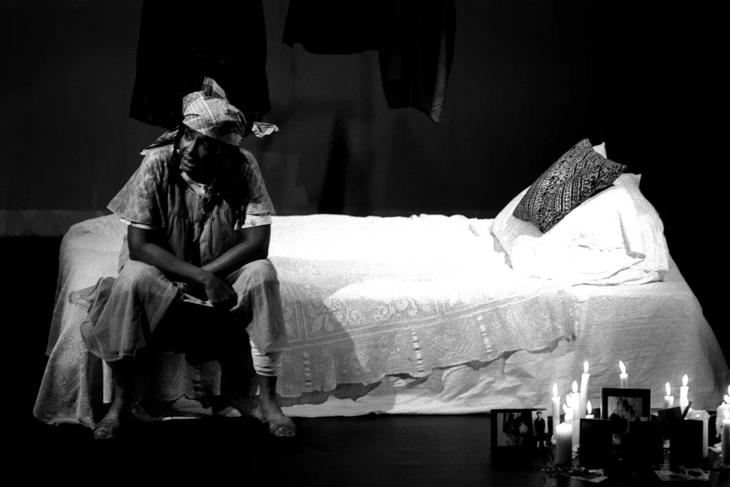 Linked image (De koningin van Paramaribo_Cosmic_John Leerdam_5