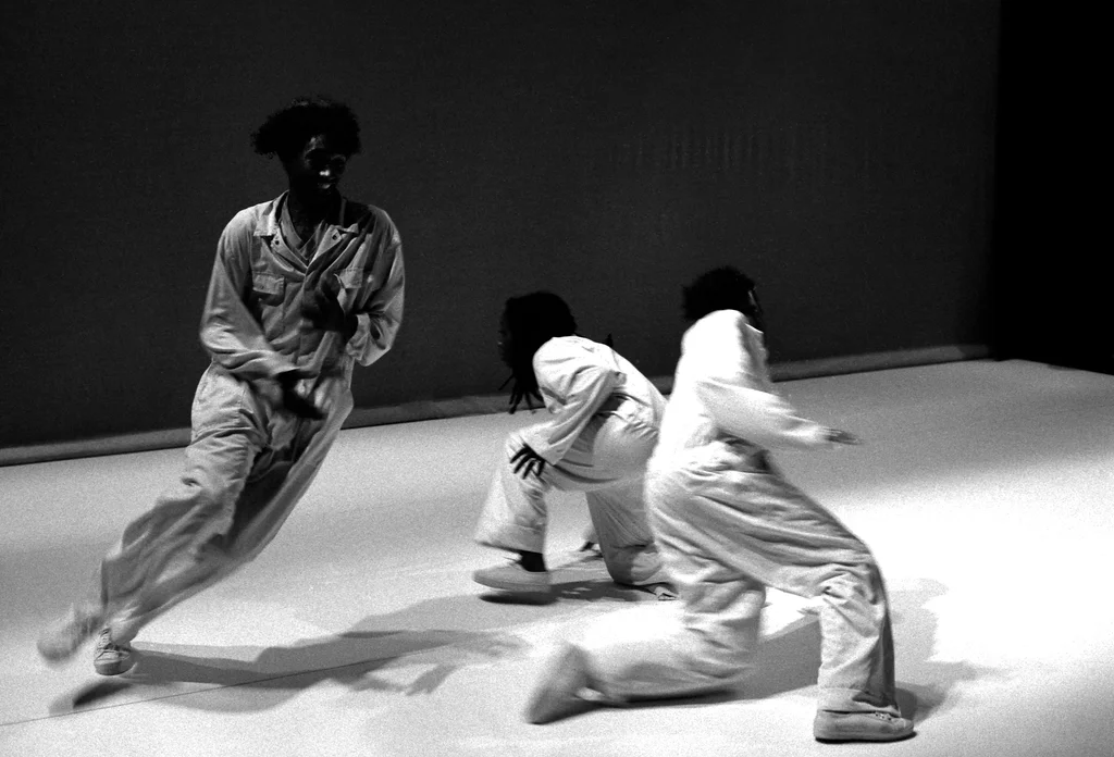 Linked image (Nummers_Theatergroep Artisjok Nultwintig_Nita Liem_5