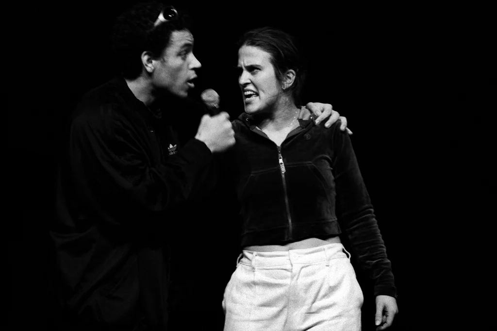 Linked image (Outcast_Jongerentheater Artisjok Nultwintig_Spelers_3