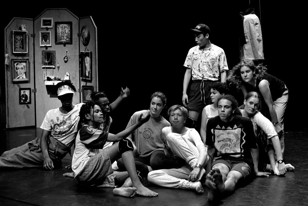 Linked image (Quest_Jongerentheater Artisjok Nultwintig_David Greaves en Nita Liem_10